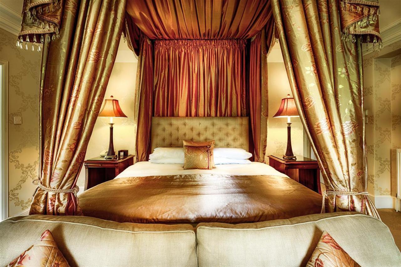Mansion House Hotel Елджин Екстериор снимка