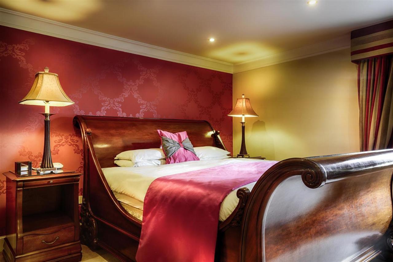 Mansion House Hotel Елджин Екстериор снимка